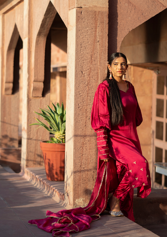 Soha – Afghani Sleeve Hand-Embroidered Kurta Set