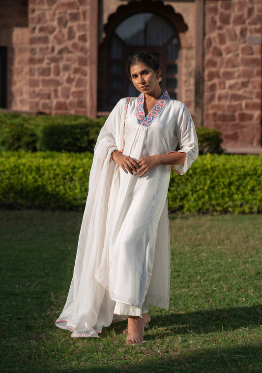 Farhana – Chanderi Kurta Set with Hand Embroidery